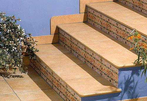 Кафельная плитка для лестницы